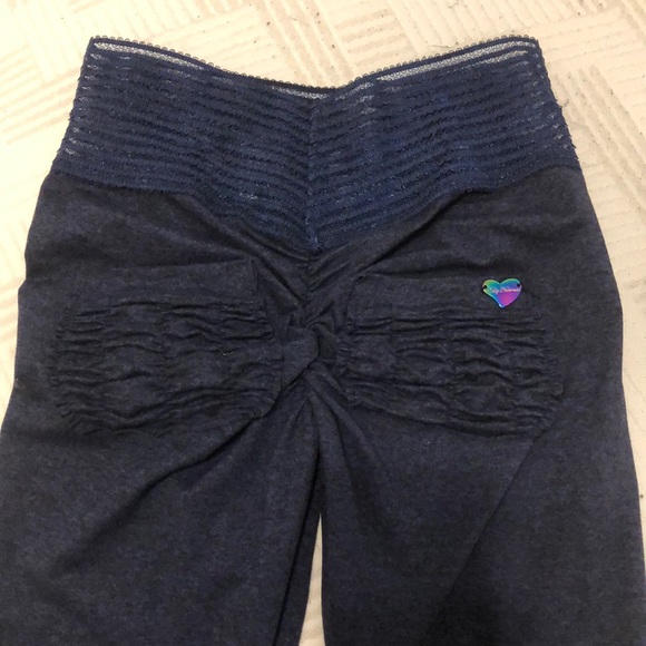 Cute Booty Lounge Navy Blue Super Active Leggings - Picture 2 of 3